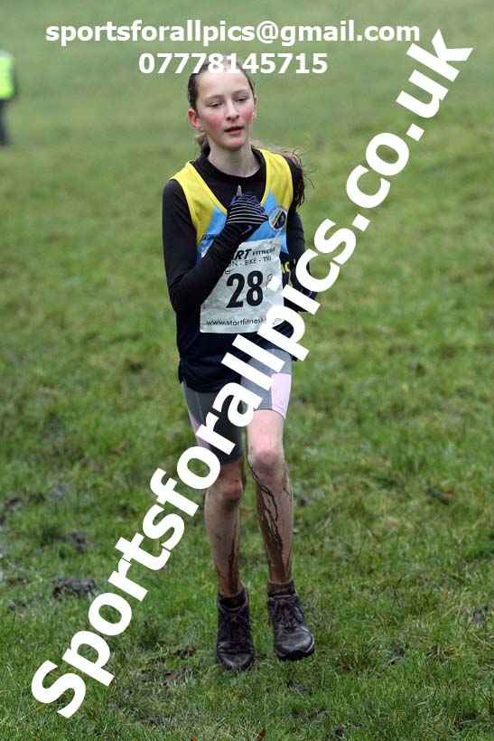 Girls under-13s, NECAA Junior Cross Country Relays, Thornley Farm, Peterlee, Saturday, December 12th. Photo: David T. Hewitson/Sports for All Pics